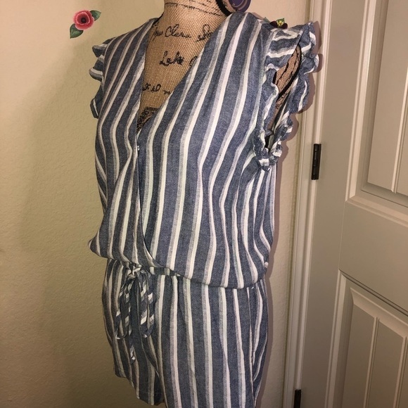 Anthropologie Cloth & Stone Blue & White Zumba Beach Stripe Linen Romper Size S - Picture 1 of 7